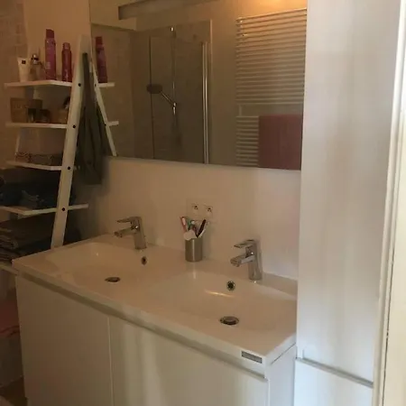 Zeer Ruim Appartement In Oostende